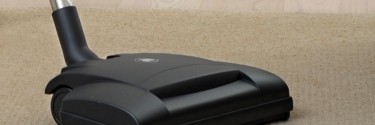 "Вибивання килимів" - глибинне чищення килимів електричною щіткою-вибивалкою